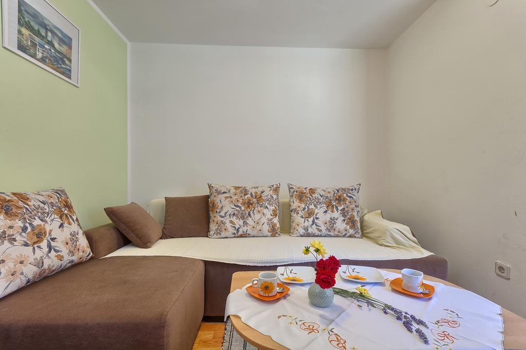 Apartments Ljiljana Пула Екстер'єр фото