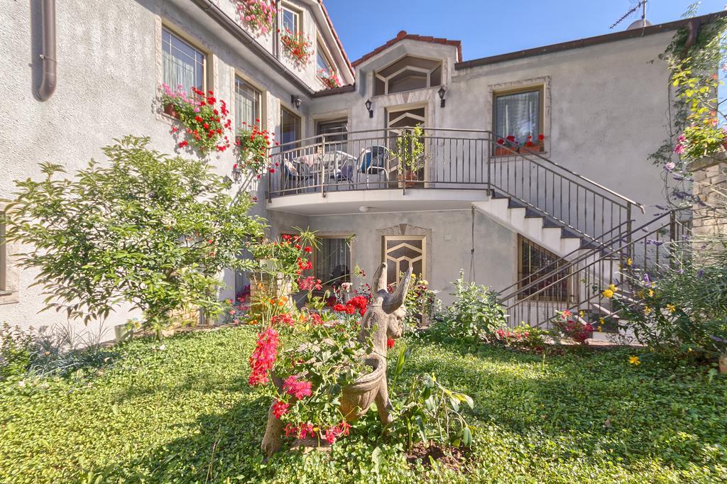 Apartments Ljiljana Пула Екстер'єр фото