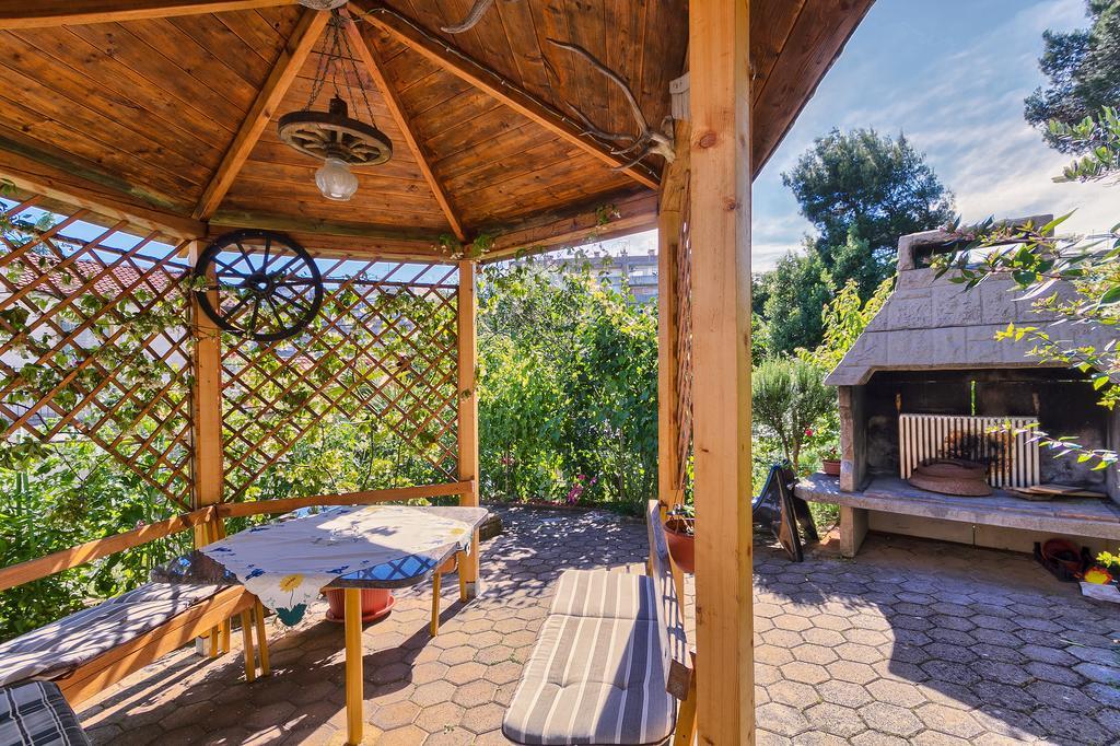 Apartments Ljiljana Пула Екстер'єр фото